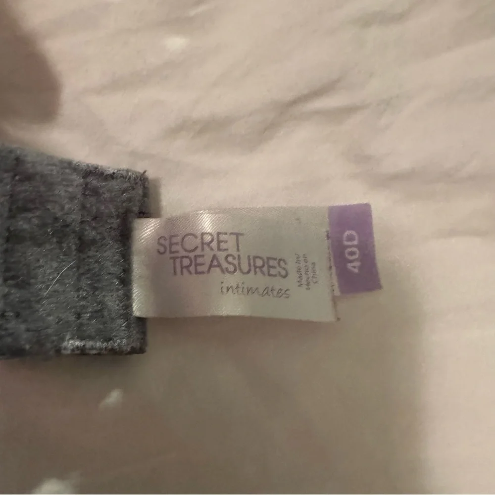Secret‎ Treasures Gray Bra
